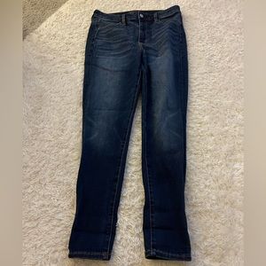 AMERICAN EAGLE Dark Wash Super High Rise Jegging